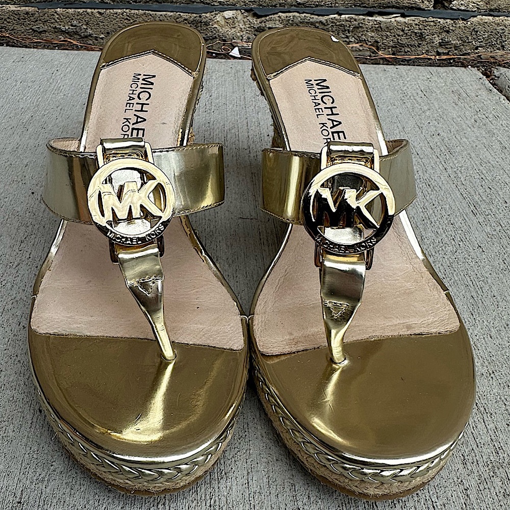 Michael Kors Gold Sandals Size 6